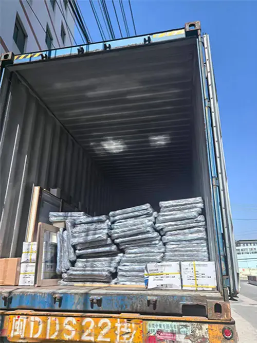 Aojie এর নতুন কাঠের আসবাবপত্র ক্যাবিনেট গুদাম থেকে সফলভাবে পাঠানো হয়েছে